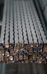 40323 Négyzetacél 14 mm, mángorolt