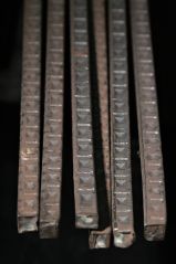 40324 Négyzetacél 12 mm, király mintás